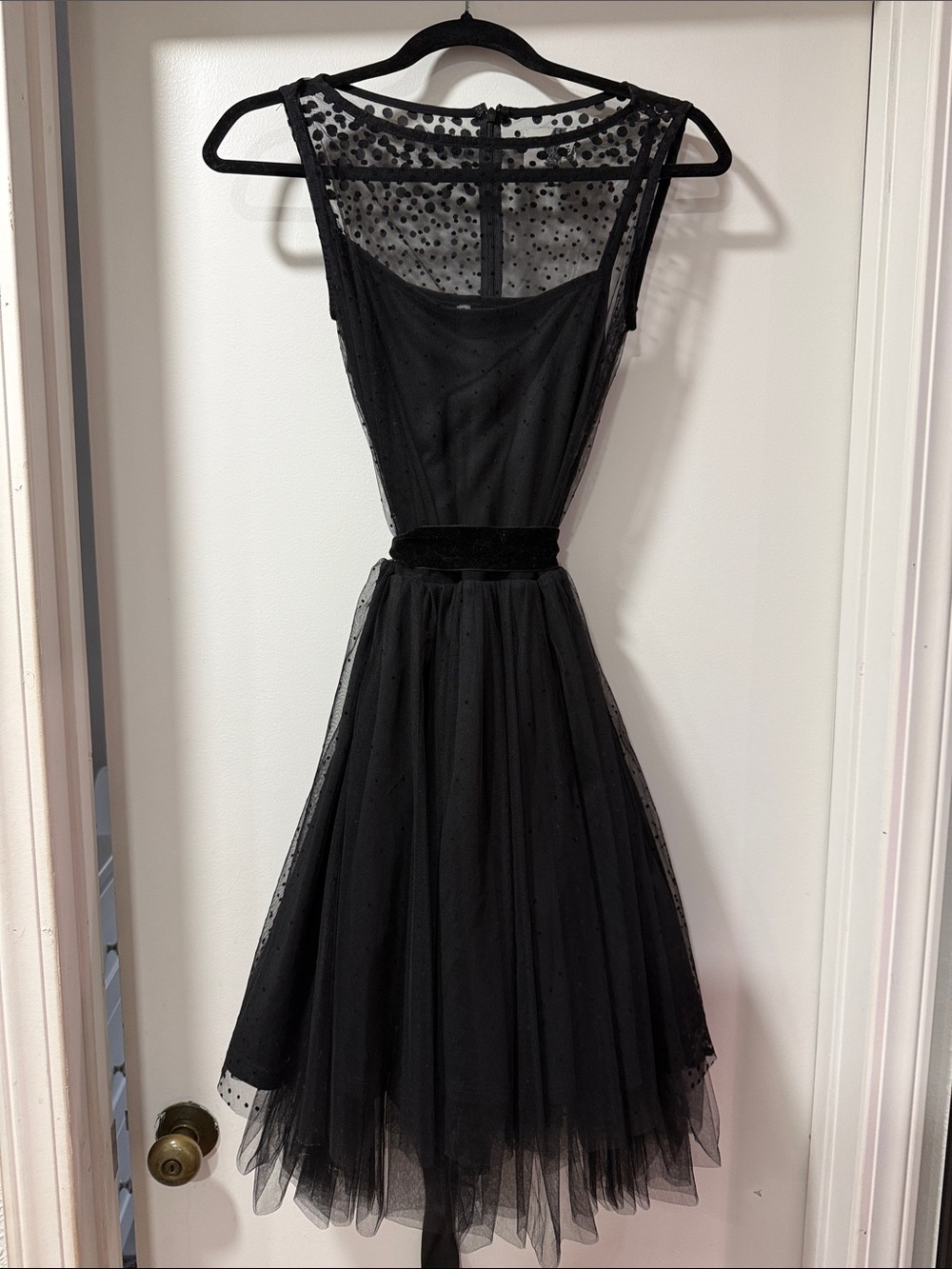 Women's Black Sleeveless Midi Tulle Dress